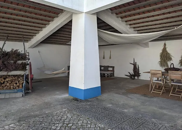 فيلة Patio Sant'ana - 2 Bedrooms W/ Exterior Area سيسيمبرا