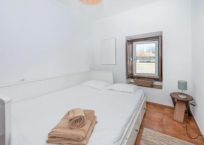 فيلة Patio Sant'ana - 2 Bedrooms W/ Exterior Area