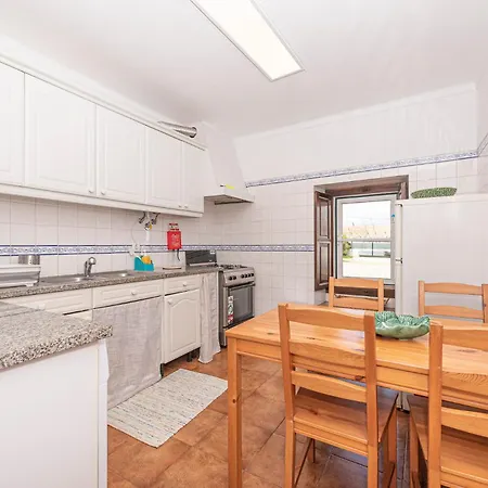 Patio Sant'ana - 2 Bedrooms W/ Exterior Area