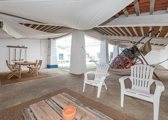 Pátio Sant'ana - 2 Bedrooms W/ Exterior Area *